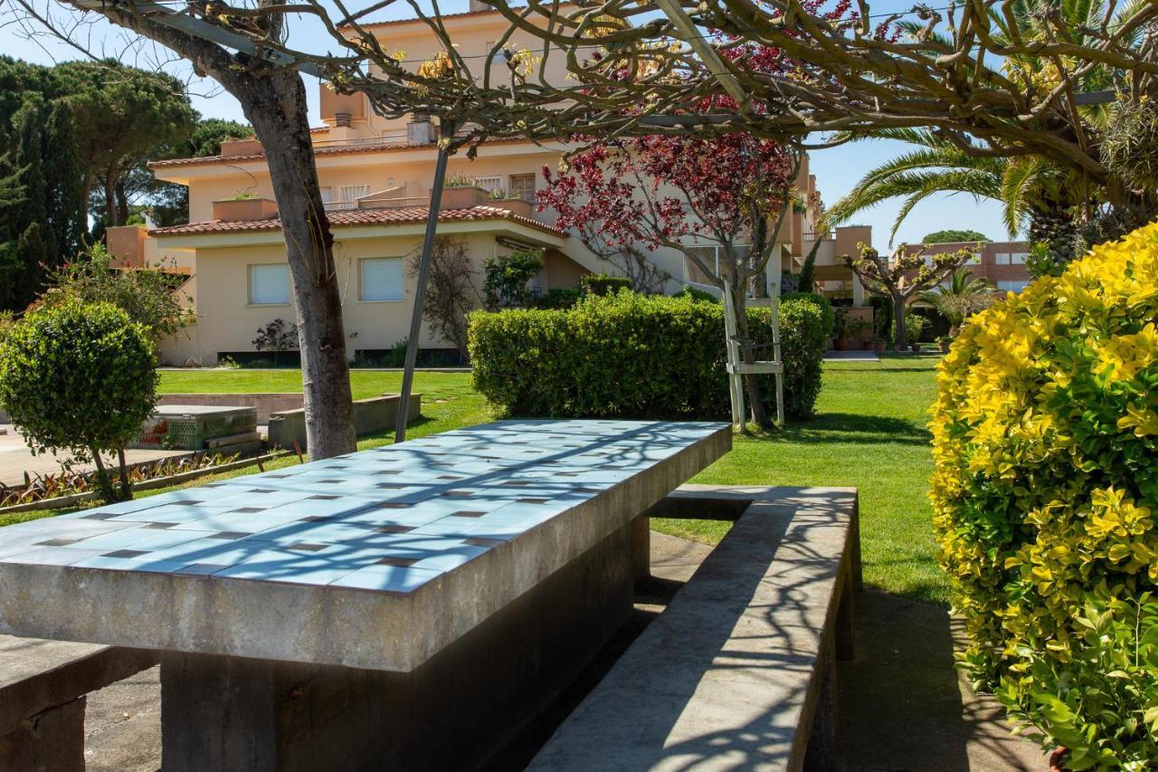 Apartamentos Stil Mar Anna - L'Escala Stil Mar Esterno foto